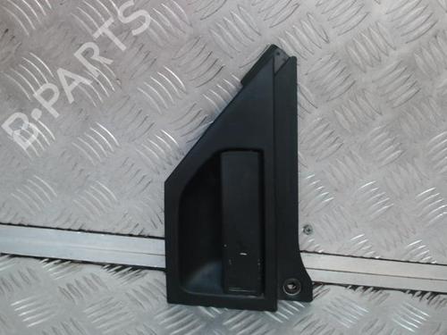 Høyre bak utvendig håndtak RENAULT TWINGO III (BCM_, BCA_) 1.0 SCe 65 (BCMJ) (65 hp) 24276383