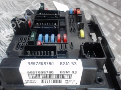 Used Fuse box Fuse box PEUGEOT 206+ (2L_, 2M_) 1.4 i (2LKFWA, 2MKFWA) (75 hp) 24280119 24280119