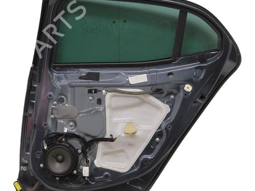 right-rear-door-renault-megane-iv-hatchback-b9amn_-2015-33456965 main image