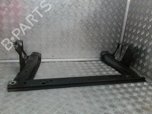 Used Crossmember RENAULT SCÉNIC II (JM0/1_) 1.5 dCi (JM1E, JM16) (106 hp) 24275790