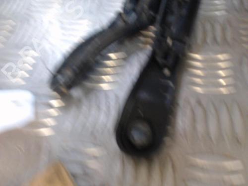 Used Front windshield wiper arm PEUGEOT PARTNER Box Body/MPV 1.6 HDi (90 hp) 24280242