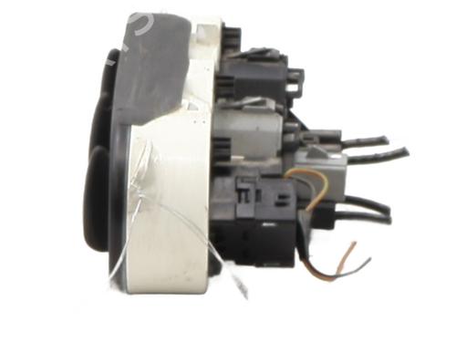 climate-control-ford-tourneo-connect-2002-2003-2004-2005-2006-2007-2008-2009-2010-2011-2012-2013-32429273 main image