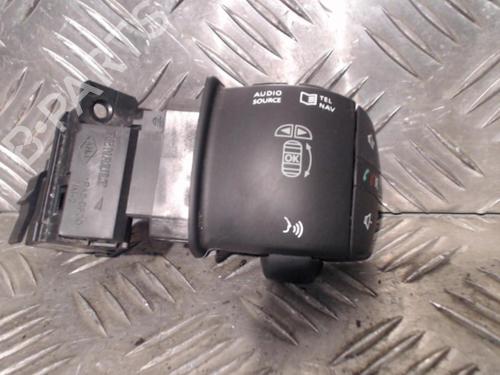 Used Switch RENAULT MEGANE III Hatchback (BZ0/1_, B3_) 1.5 dCi (106 hp) 24278635
