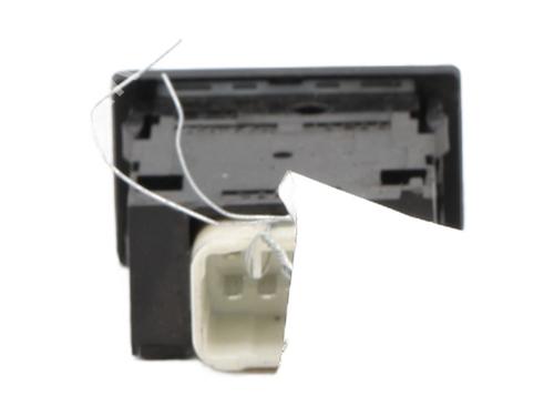 Used Headlight switch Headlight switch TOYOTA RAV 4 II (_A2_) 2.0 D 4WD (CLA20_, CLA21_, CLA20R, CLA21R) (116 hp) 30732776 30732776