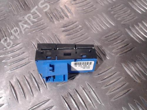 Switch PEUGEOT 407 (6D_) 2.0 HDi 135 (6DRHRH, 6DRHRE, 6DRHRG, 6DRHRJ) | BP24278715I30 