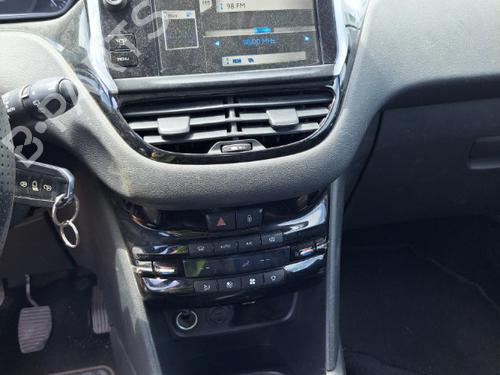 Tailgate PEUGEOT 208 I (CA_, CC_) 1.2 VTI 82 | BP24271972C6