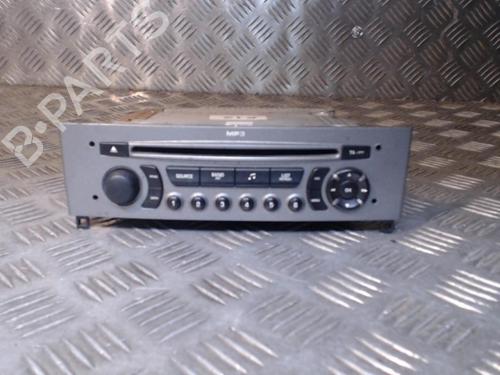 Used Radio DACIA DOKKER MPV (KE_) 1.6 (102 hp) 24270044