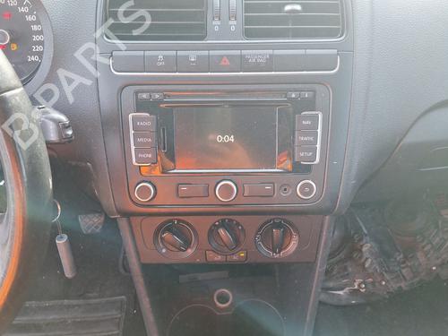 Right front door VW POLO V (6R1, 6C1) 1.6 TDI | BP32270833C3 