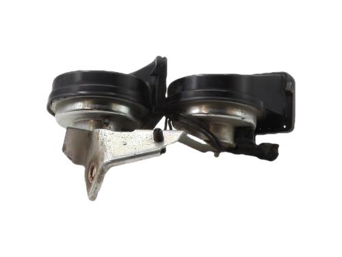 horn-ford-focus-iii-2010-2011-2012-2013-2014-2015-2016-2017-2018-2019-2020-40188585 main image