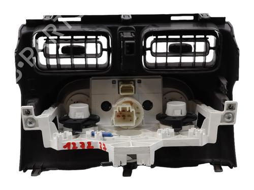 Used Climate control Climate control 37700304 37700304