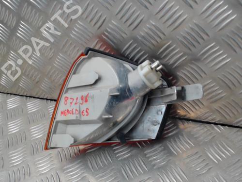 Used Right front indicator Right front indicator MERCEDES-BENZ C-CLASS (W202) C 220 D (202.121) (95 hp) 24289964 24289964