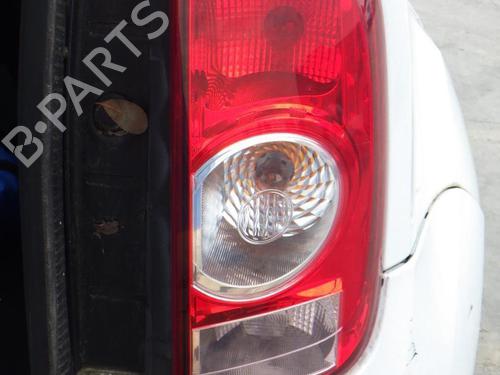 right-taillight-dacia-duster-hs_-2010-2011-2012-2013-2014-2015-2016-2017-2018-32730403 main image