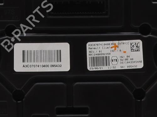 Used Instrument cluster Instrument cluster DACIA DUSTER (HM_) 1.5 dCi 115 4x4 (HMAD) (116 hp) 33829495 33829495