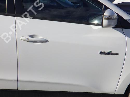 Używane Drzwi przednie prawe HYUNDAI ix35 (LM, EL, ELH) 1.7 CRDi (116 hp) 32068319