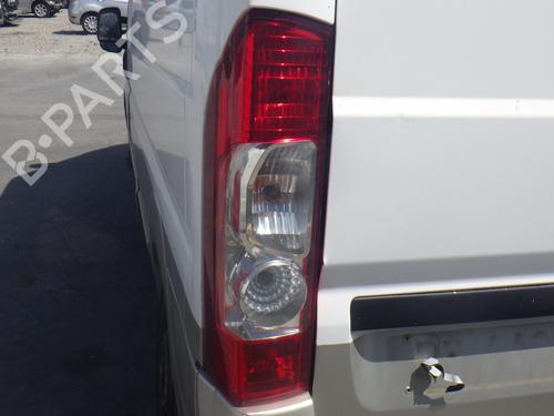 Used Left taillight CITROËN JUMPER II Van 2.2 HDi 130 (130 hp) 28100470