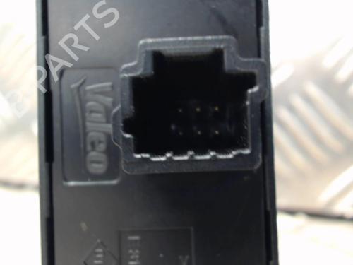 Used Warning switch DACIA SANDERO II 1.5 dCi (90 hp) 24289939