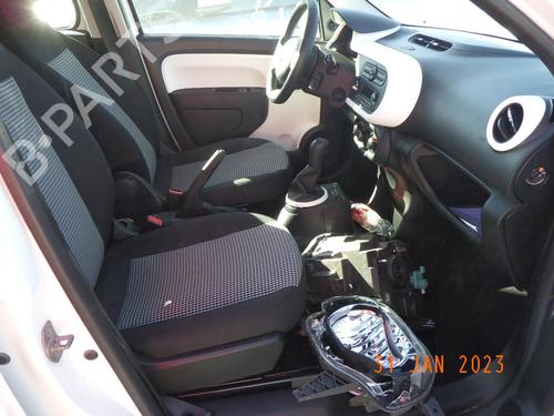 Left taillight RENAULT TWINGO III (BCM_, BCA_) 1.0 SCe 70 (BCMB) | BP30877118C34  - Image 9