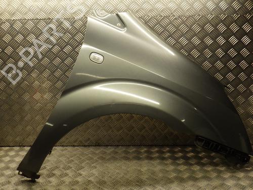 Used Right front fenders TOYOTA COROLLA Verso (ZER_, ZZE12_, R1_) 2.2 D-4D (AUR10_, AUR10R) (136 hp) 24450534