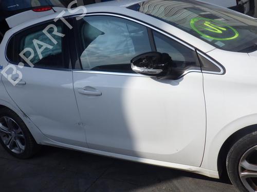 Used Right front door PEUGEOT 208 I (CA_, CC_) 1.2 VTI 82 (82 hp) 29599129