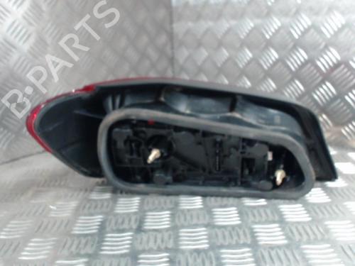 Right taillight PEUGEOT 306 Hatchback (7A, 7C, N3, N5) 2.0 HDI 90 | BP24292025C35 