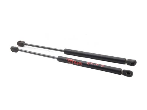 Used Tailgate lift support RENAULT CLIO II Hatchback Van (SB0/1/2_) 1.9 D (SB0R) (54 hp) 30732799