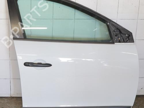 Used Right front door Right front door RENAULT MEGANE III Hatchback (BZ0/1_, B3_) 1.5 dCi (BZ0C) (90 hp) 32384945 32384945