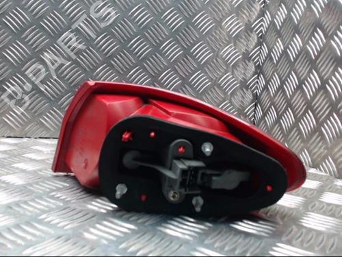 Used Left taillight Left taillight ALFA ROMEO 147 (937_) 1.9 JTD (937.AXD1A, 937.BXD1A, 937.AXV1A, 937.BXB1A,... (115 hp) 24291232 24291232