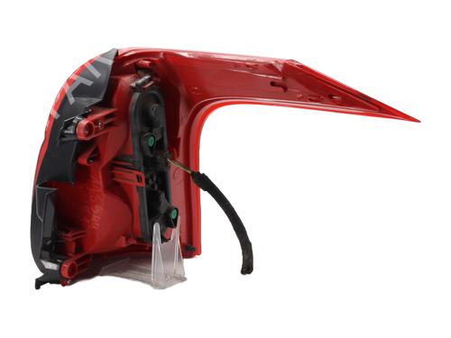 Used Left taillight Left taillight PEUGEOT 5008 (0U_, 0E_) 2.0 HDi 150 / BlueHDi 150 (150 hp) 32448170 32448170