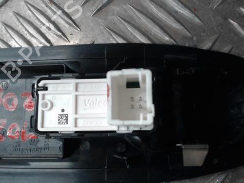 Right front window switch PEUGEOT 208 I (CA_, CC_) 1.2 VTI 82 | BP24291752I26 - Image 2