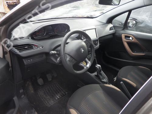 Steering wheel PEUGEOT 208 I (CA_, CC_) 1.2 VTI 82 | BP24290395C49