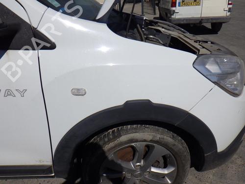 Guarda-lamas direito Guarda-lamas direito DACIA DOKKER MPV (KE_) 1.2 TCe (KEM0, KEAY) (115 hp) 33851036 33851036