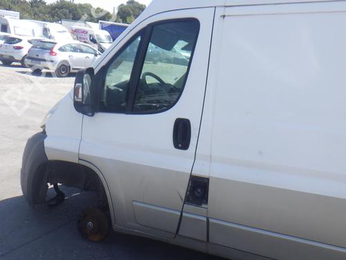Dør venstre foran CITROËN JUMPER II Van 2.2 HDi 130 (130 hp) 28100468