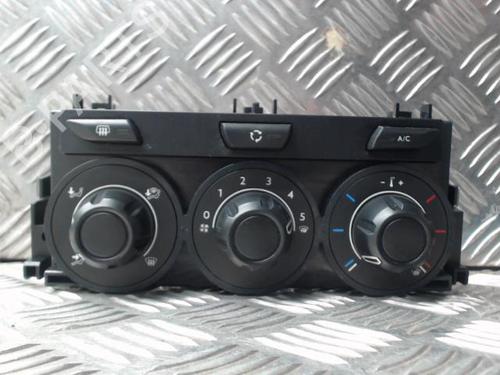 Used Climate control CITROËN C3 II (SC_) 1.4 HDi 70 (SC8HZC, SC8HR0, SC8HP4) (68 hp) 24290639