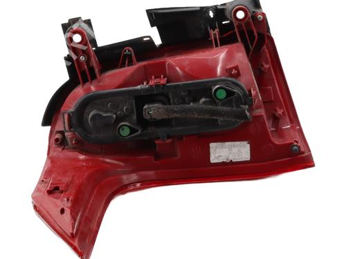 Right taillight PEUGEOT 5008 (0U_, 0E_) 2.0 HDi 150 / BlueHDi 150 | BP32448171C35