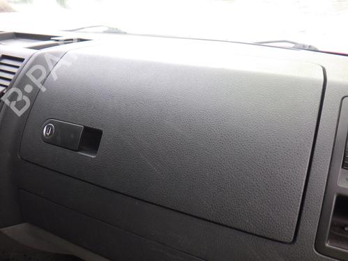Vano posta oggetti VW TRANSPORTER T5 Bus (7HB, 7HJ, 7EB, 7EJ) 2.5 TDI (174 hp) 31136741