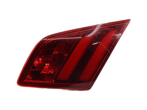 Used Right tailgate light PEUGEOT 208 II (UB_, UP_, UW_, UJ_) e-208 (136 hp) 31114170