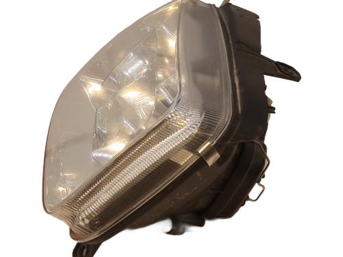 Right headlight VW POLO III (6N1) 60 1.4 | BP28097548C29 