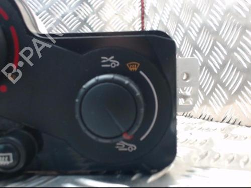 climate-control-renault-clio-iii-br01-cr01-2005-2006-2007-2008-2009-2010-2011-2012-2013-2014-24292227 main image