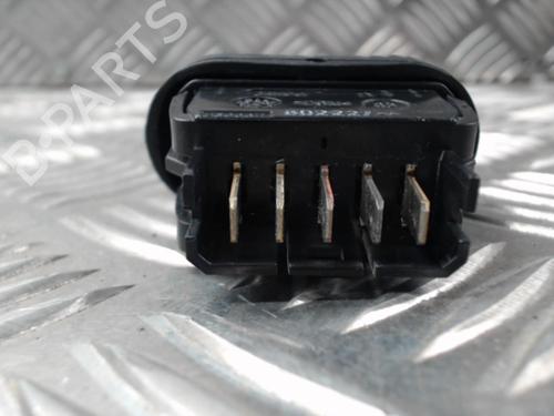 Used Left front window switch DACIA LOGAN MCV (KS_) 1.5 dCi (KS04) (88 hp) 24290757