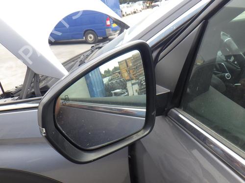 Rétroviseur gauche PEUGEOT 5008 II (MC_, MJ_, MR_, M4_) 2.0 BlueHDi 180 (MJEHZW, MJEHZR, MJEHZP) (177 hp) 27933087