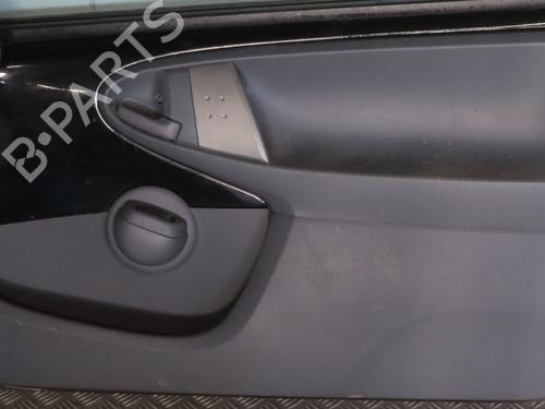 Used Right front door Right front door 37196076 37196076