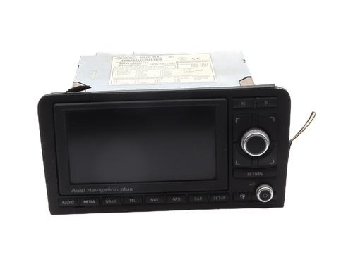 Used Radio AUDI A3 (8P1) 2.0 TDI 16V (140 hp) 30322190