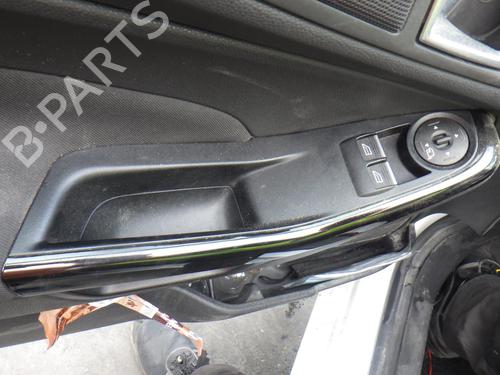 Pulsantiera anteriore sinistra FORD FIESTA VI (CB1, CCN) 1.0 EcoBoost (100 hp) 30884511