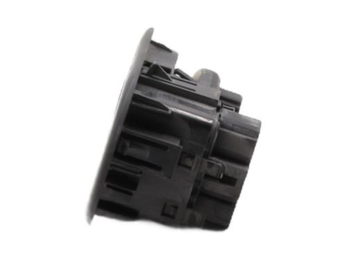 Used Left front window switch Left front window switch RENAULT MASTER III Van (FV) 2.3 dCi 145 FWD (FV0E, FV0F, FV0H, FV02, FV0M, FV0S,... (146 hp) 33682031 33682031