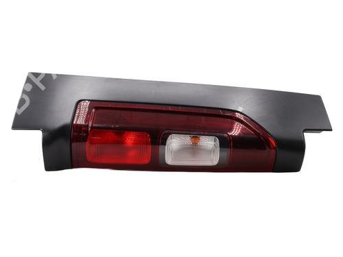 left-taillight-renault-trafic-iii-van-fg_-2014-32499205 main image