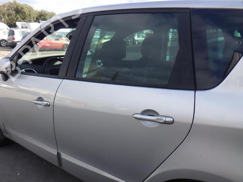 Used Left rear door RENAULT SCÉNIC III (JZ0/1_) 1.2 TCe (116 hp) 30960051
