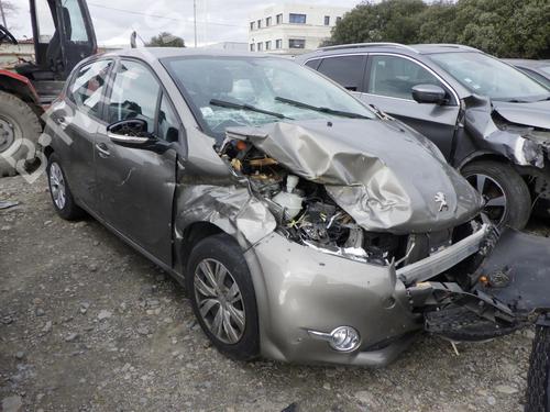 Steering wheel PEUGEOT 208 I (CA_, CC_) 1.2 VTI 82 | BP24290395C49