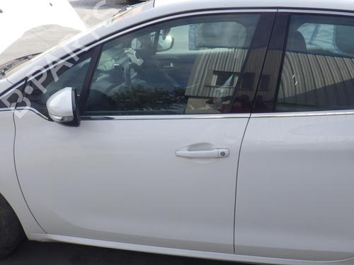 Used Left front door PEUGEOT 208 I (CA_, CC_) 1.2 VTI 82 (82 hp) 29599127