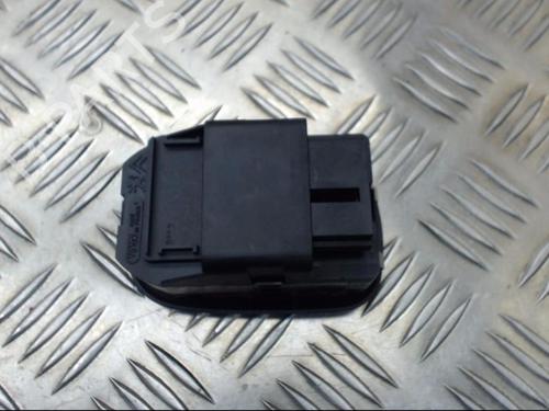 Used Switch Switch PEUGEOT 206 Hatchback (2A/C) 1.4 i (75 hp) 24291039 24291039