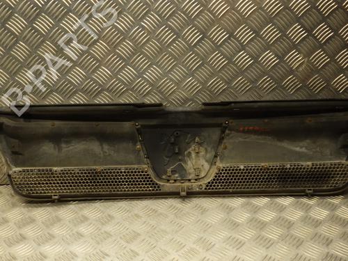 Used Grille Grille PEUGEOT BOXER Van (244) 2.2 HDi (101 hp) 25587719 25587719